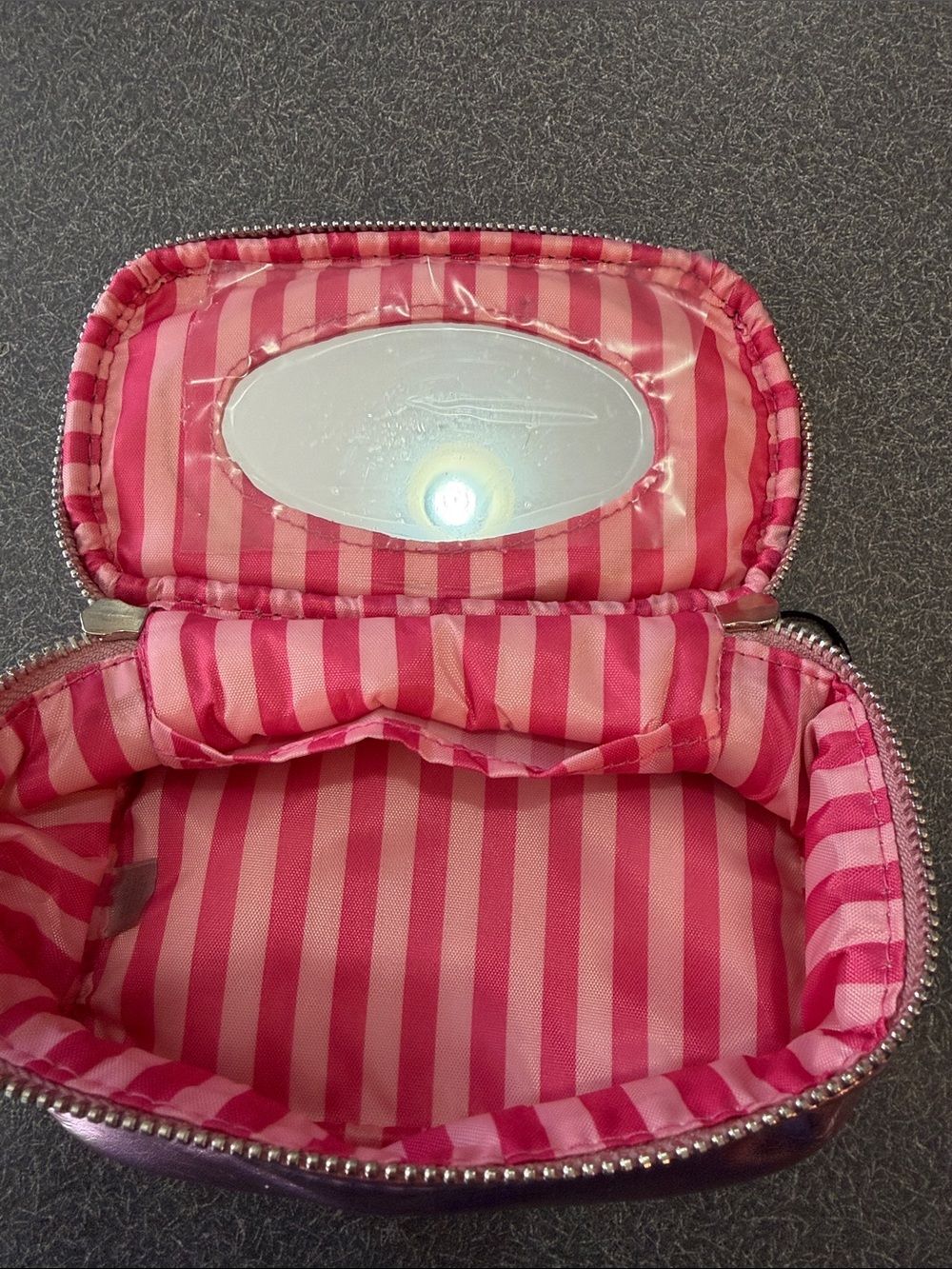 Victoria's Secret Shimmering Rose Pink Travel Pouch - Picture 4 of 4